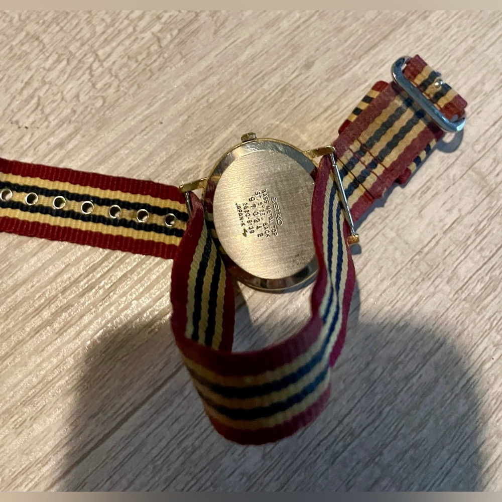 Vintage Seiko Arcobaleno 4N00-0711 Watch - Picture 15 of 15